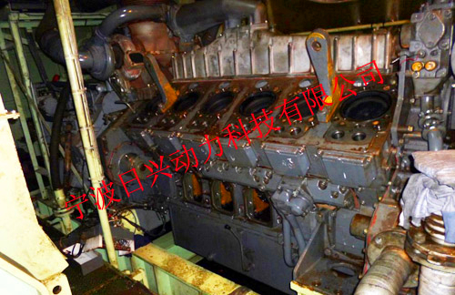 三菱S12柴油發(fā)動(dòng)機(jī)燃油系統(tǒng)的拆卸、檢測(cè)