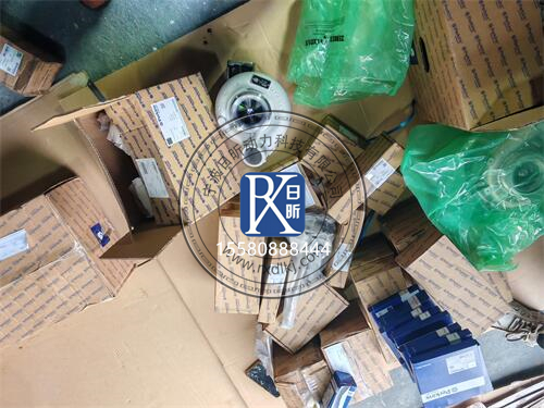 珀金斯404D-22發(fā)動(dòng)機(jī)：總成與零配件價(jià)格大揭秘