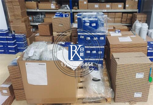 揭秘浣熊HT40A滑移裝載機(jī)“心臟”：珀金斯403C-15發(fā)動(dòng)機(jī)全攻略