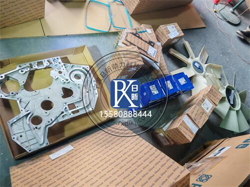 愛科拖拉機(jī)珀金斯發(fā)動(dòng)機(jī)：保養(yǎng)維修與配件選購(gòu)全攻略