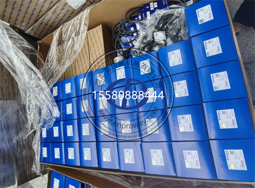 卡特彼勒Cat吊管機(jī)背后的動力密碼：C4.4 ACERT柴油機(jī)與珀金斯1104S-44全解析